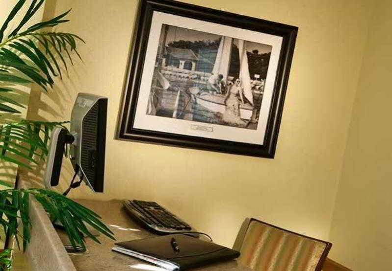 Hotel Towneplace By Marriott Detroit Livonia